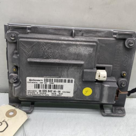 Ecran GPS PEUGEOT 2008 1