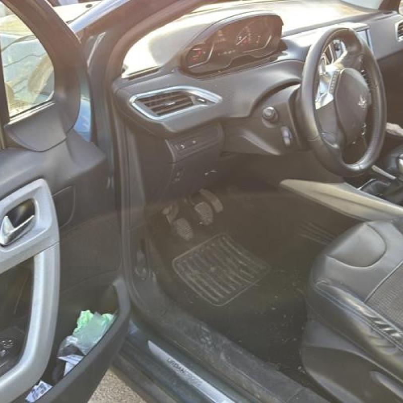 Ecran GPS PEUGEOT 2008 1 Photo n°12