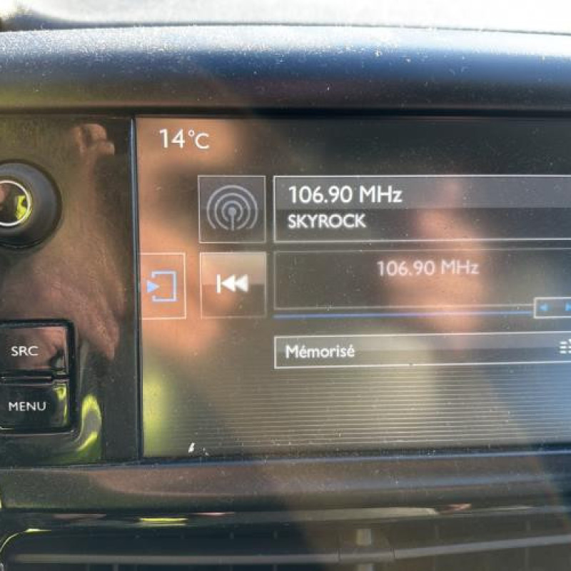 Ecran GPS PEUGEOT 2008 1 Photo n°20