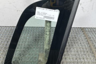 Custode arriere droit FORD FIESTA 5 Photo n°1