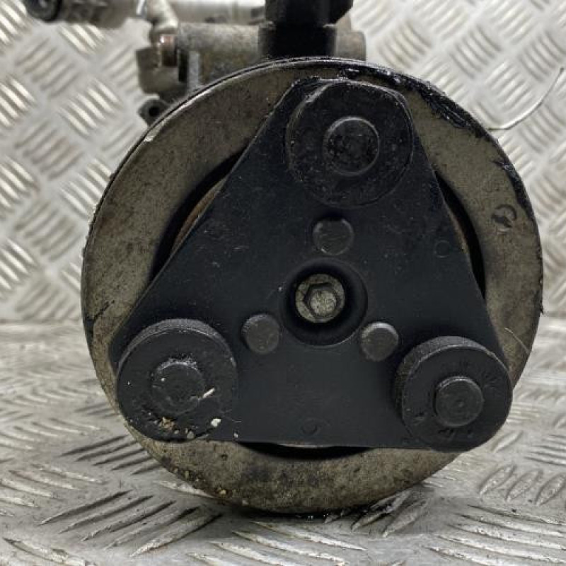 Compresseur clim FORD FOCUS 2 Photo n°3