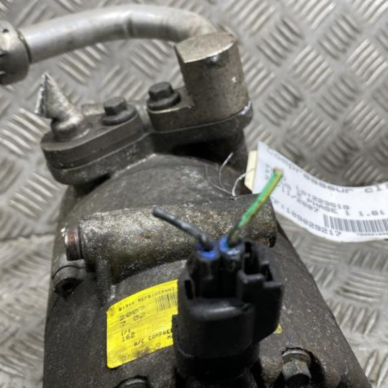 Compresseur clim FORD FOCUS 2 Photo n°4