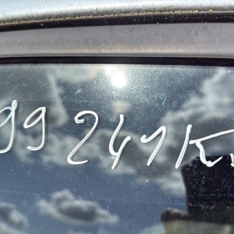 Compresseur clim FORD FOCUS 2 Photo n°19