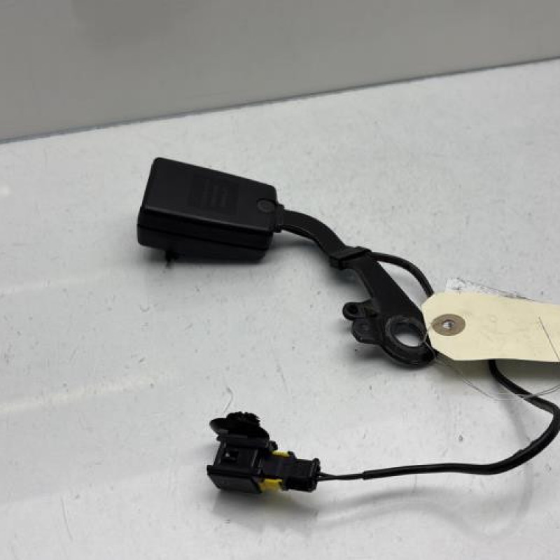 Attache ceinture arriere droit PEUGEOT 5008 1 Photo n°6
