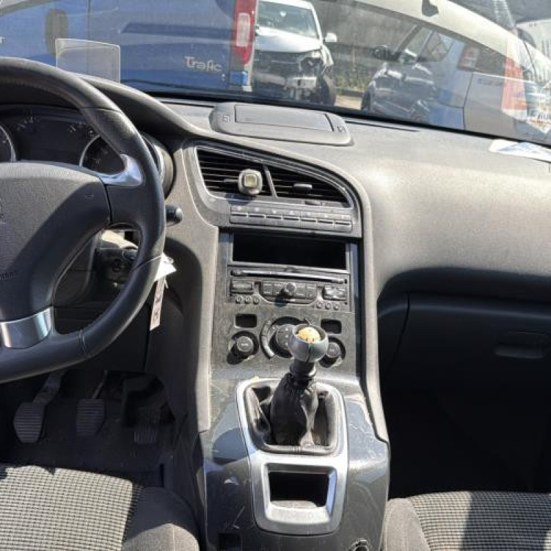 Attache ceinture arriere droit PEUGEOT 5008 1 Photo n°19