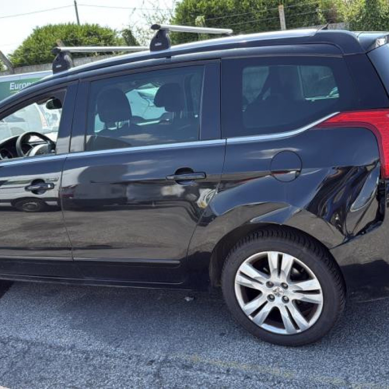 Attache ceinture avant gauche PEUGEOT 5008 1 Photo n°13