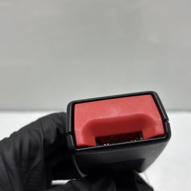 Attache ceinture arriere droit CITROEN NEMO Photo n°3