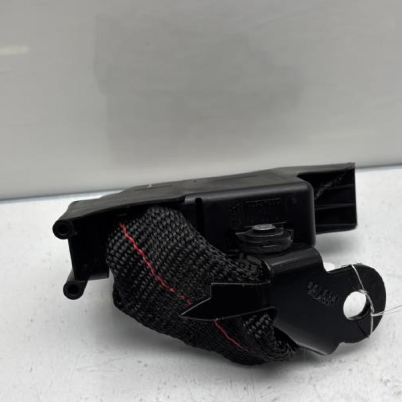 Attache ceinture arriere droit RENAULT CLIO 3 Photo n°4