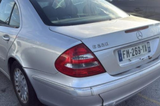 Custode arriere droit (porte) MERCEDES CLASSE E 211