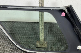 Custode arriere droit TOYOTA RAV4 2