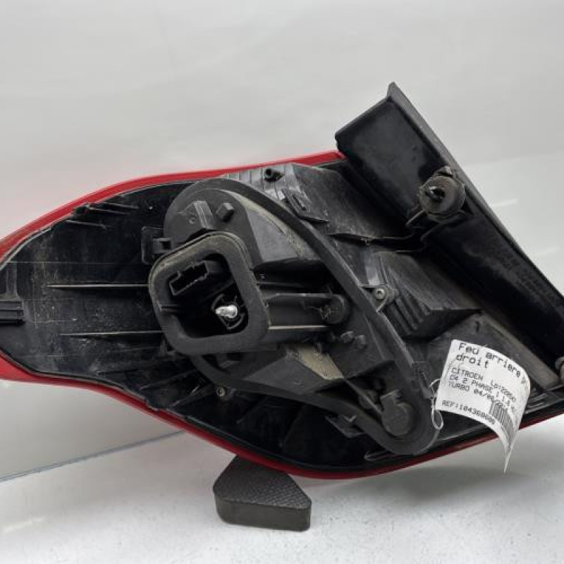 Feu arriere principal droit (feux) CITROEN C4 2 Photo n°5