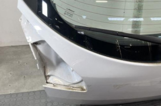 Malle/Hayon arriere RENAULT MEGANE 3