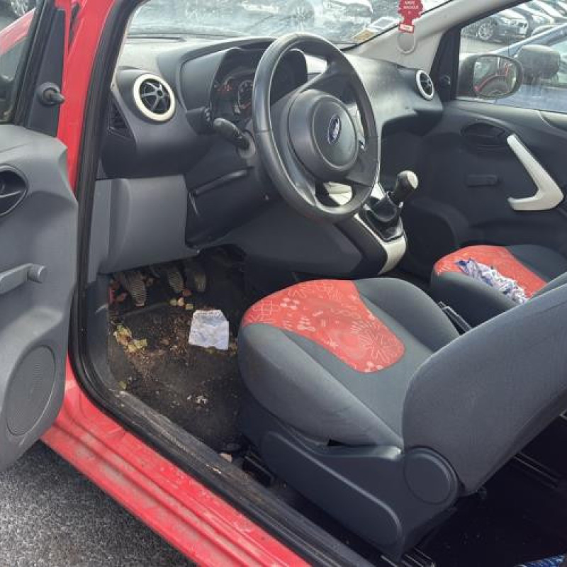 Reservoir essence FORD KA 2 Photo n°9