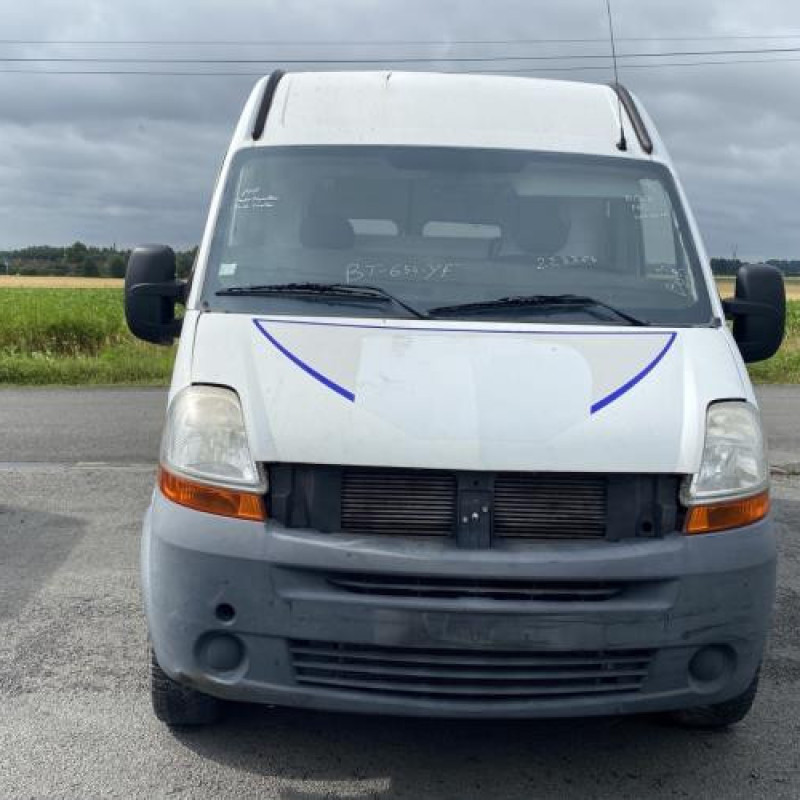 Pare choc avant RENAULT MASTER 2 Photo n°15