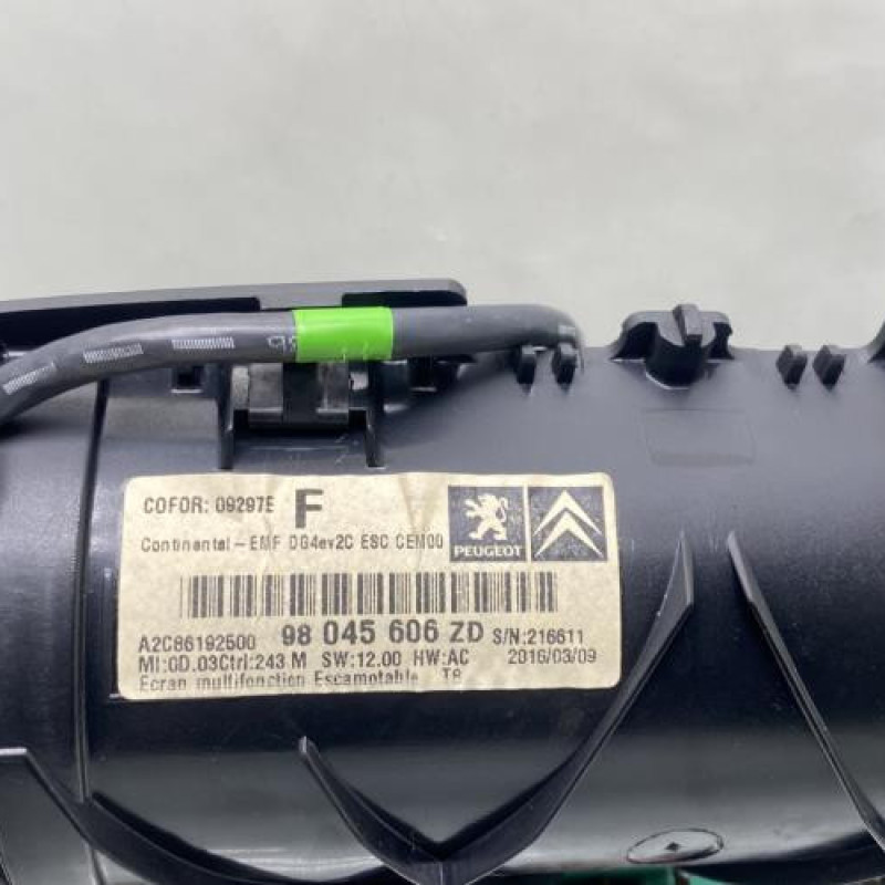 Ecran GPS PEUGEOT 5008 1 Photo n°4