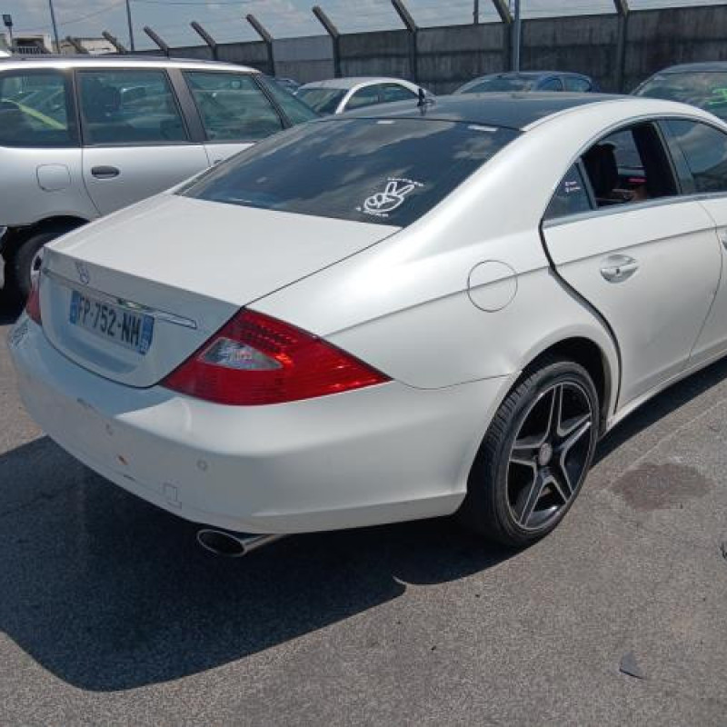 Pretensionneur de ceinture avant gauche MERCEDES CLASSE CLS 219 Photo n°11