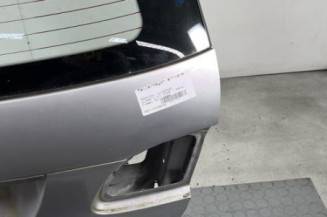 Malle/Hayon arriere MERCEDES CLASSE E 211