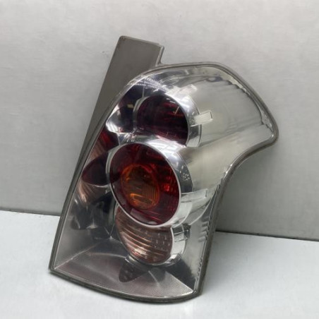 Feu arriere principal droit (feux) TOYOTA COROLLA VERSO 2 Photo n°1