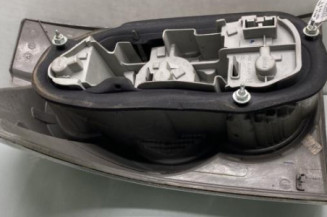 Feu arriere principal droit (feux) TOYOTA COROLLA VERSO 2