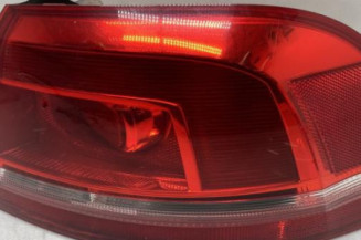 Feu arriere principal droit (feux) VOLKSWAGEN PASSAT 6 Photo n°1
