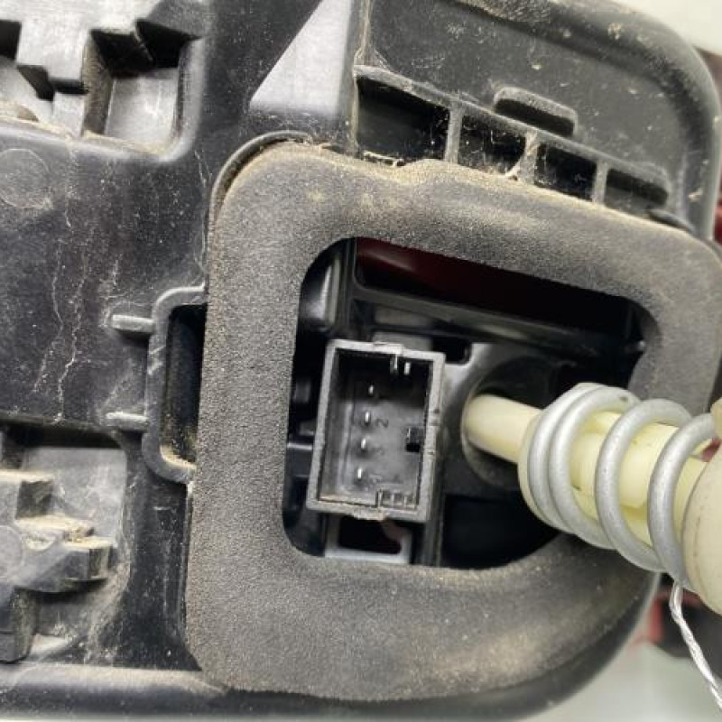 Feu arriere principal droit (feux) VOLKSWAGEN PASSAT 6 Photo n°3