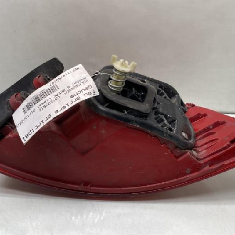 Feu arriere principal gauche (feux) VOLKSWAGEN PASSAT 6 Photo n°4