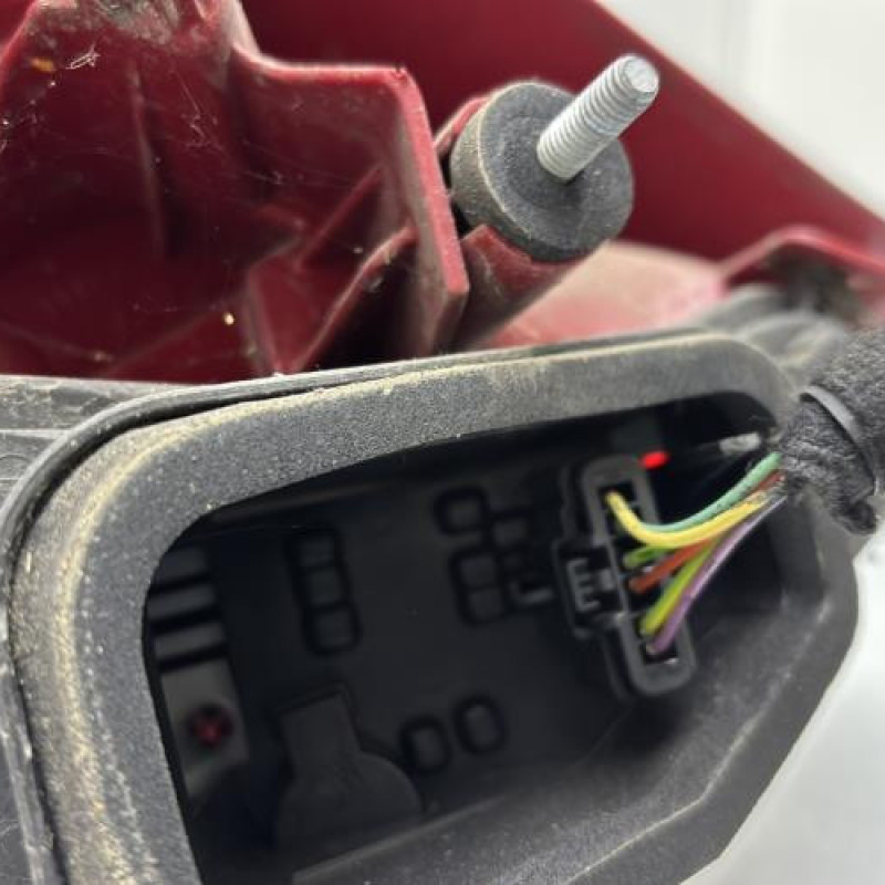 Feu arriere principal droit (feux) PEUGEOT 207 Photo n°5