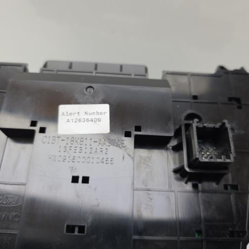 Commande autoradio FORD FIESTA 6 Photo n°4