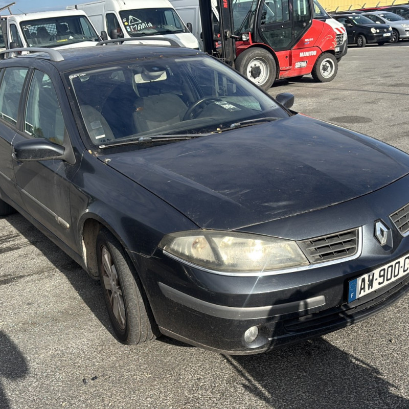 RENAULT LAGUNA 2 PHASE 2 BREAK 1.9 DCI - 8V TURBO Photo n°2