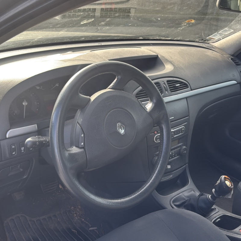 RENAULT LAGUNA 2 PHASE 2 BREAK 1.9 DCI - 8V TURBO Photo n°13