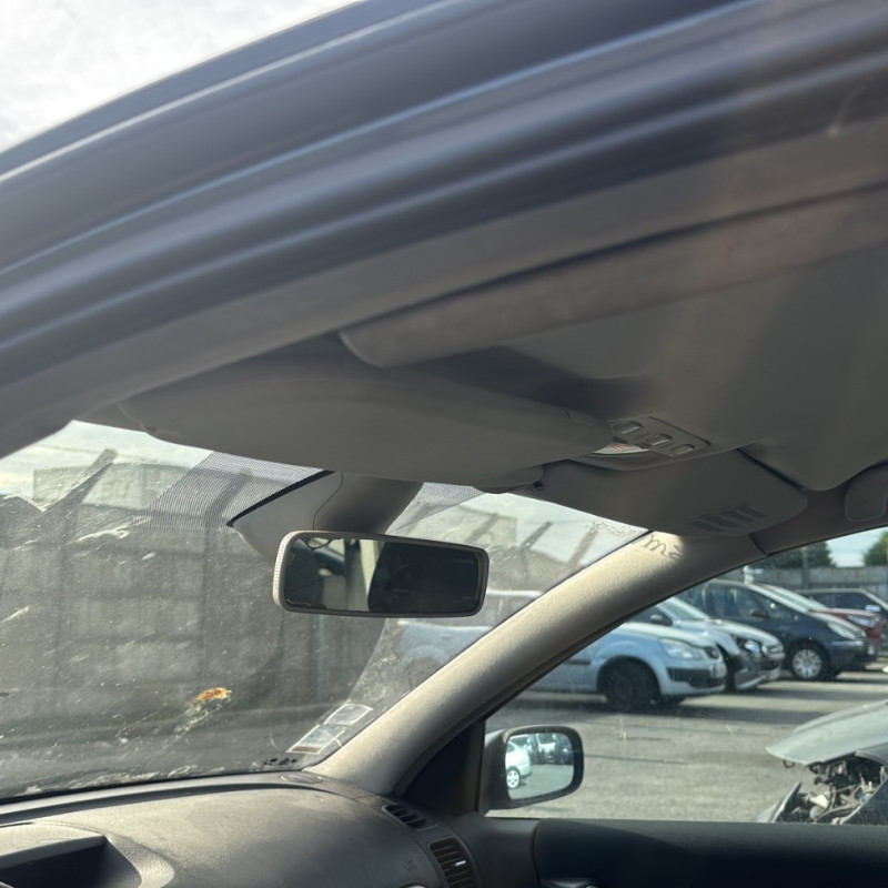 RENAULT LAGUNA 2 PHASE 2 BREAK 1.9 DCI - 8V TURBO Photo n°14