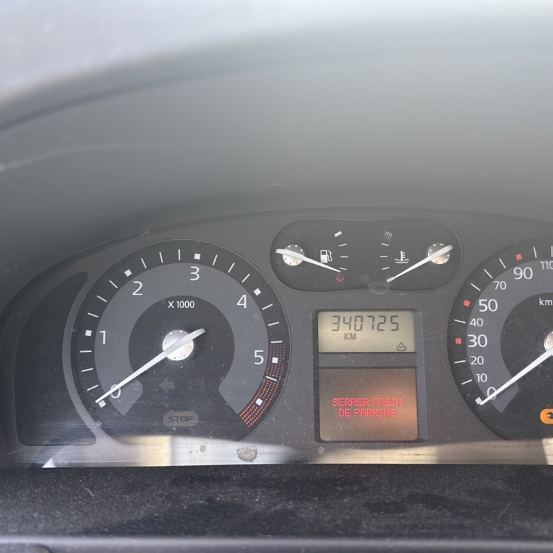 RENAULT LAGUNA 2 PHASE 2 BREAK 1.9 DCI - 8V TURBO Photo n°22