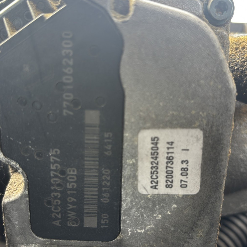 RENAULT LAGUNA 2 PHASE 2 BREAK 1.9 DCI - 8V TURBO Photo n°26