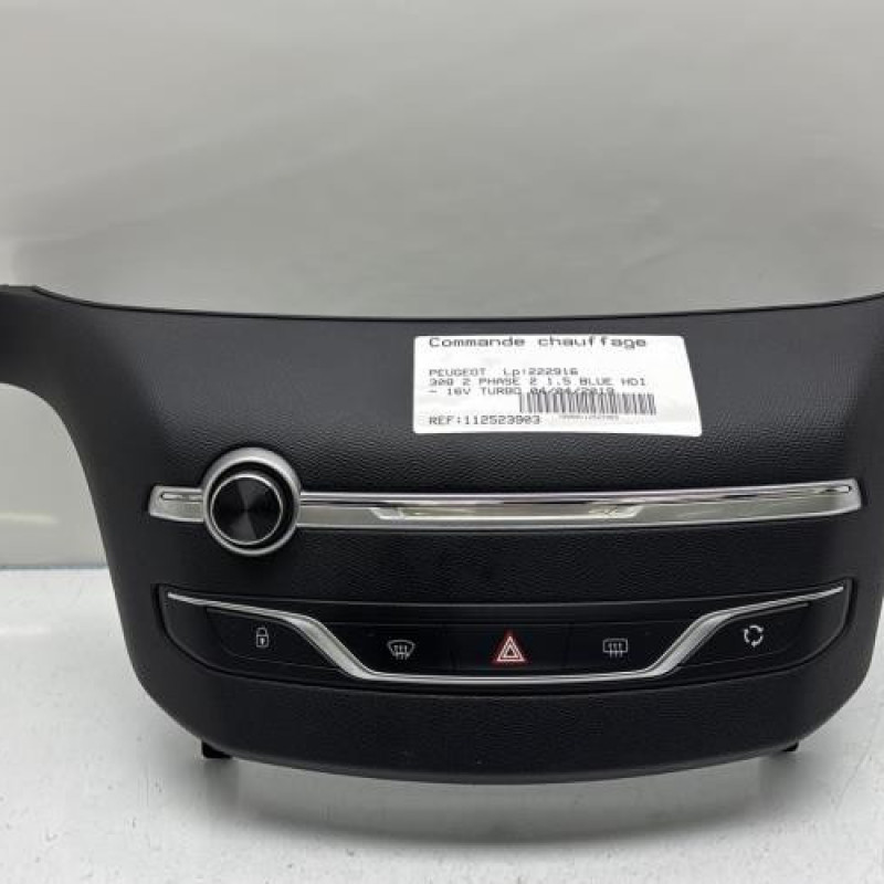 Bouton de warning PEUGEOT 308 2 Photo n°1