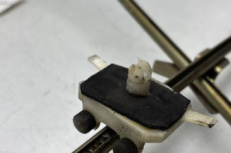 Leve vitre mecanique avant gauche RENAULT CLIO 1