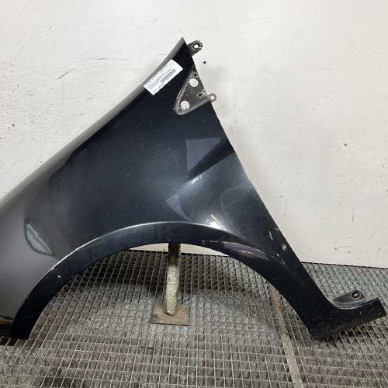 Aile avant gauche RENAULT CLIO 3 Photo n°1