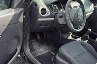 Aile avant gauche RENAULT CLIO 3
