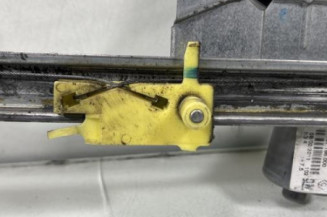 Leve vitre electrique avant gauche RENAULT TRAFIC 2