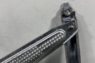 Leve vitre electrique avant droit TOYOTA YARIS 1