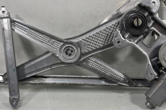 Leve vitre electrique avant droit TOYOTA YARIS 1