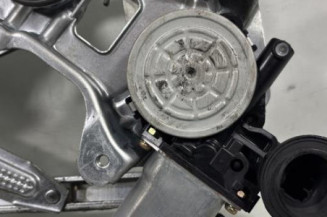 Leve vitre electrique avant droit TOYOTA YARIS 1