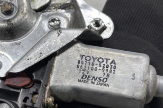 Leve vitre electrique avant droit TOYOTA YARIS 1