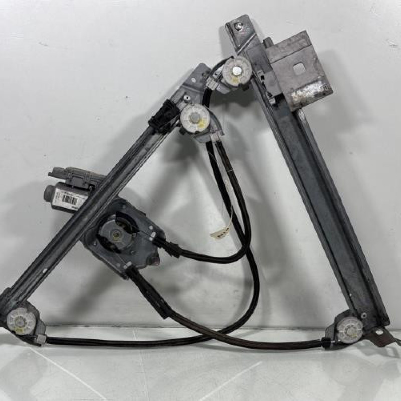 Leve vitre electrique avant gauche OPEL TIGRA 2 Photo n°1