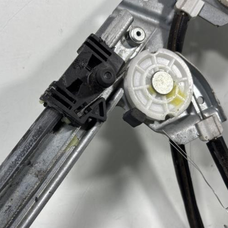 Leve vitre electrique avant gauche OPEL TIGRA 2 Photo n°6