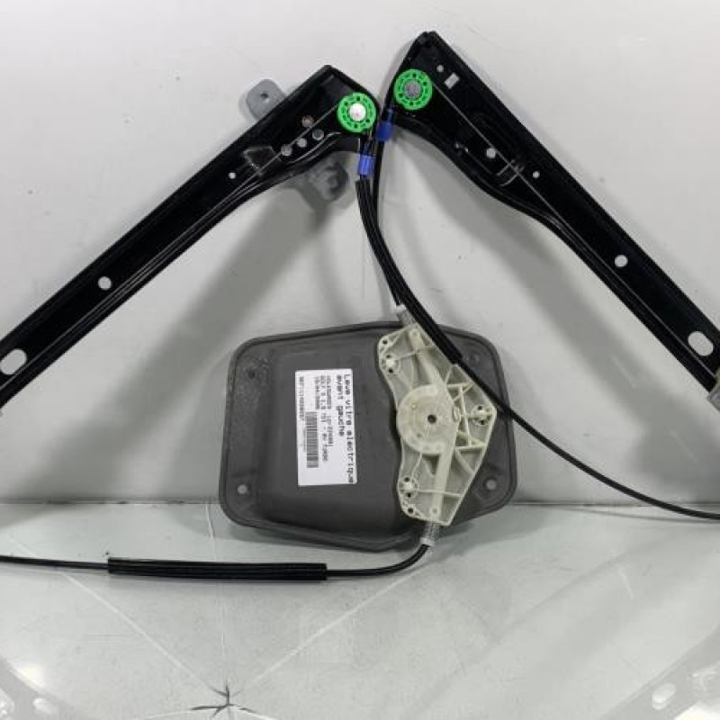 Leve vitre electrique avant gauche VOLKSWAGEN GOLF 5 Photo n°1