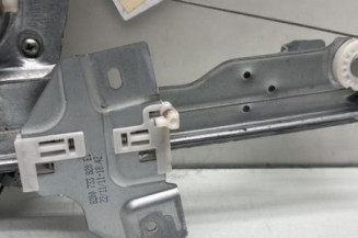 Leve vitre electrique avant droit DACIA DUSTER 1