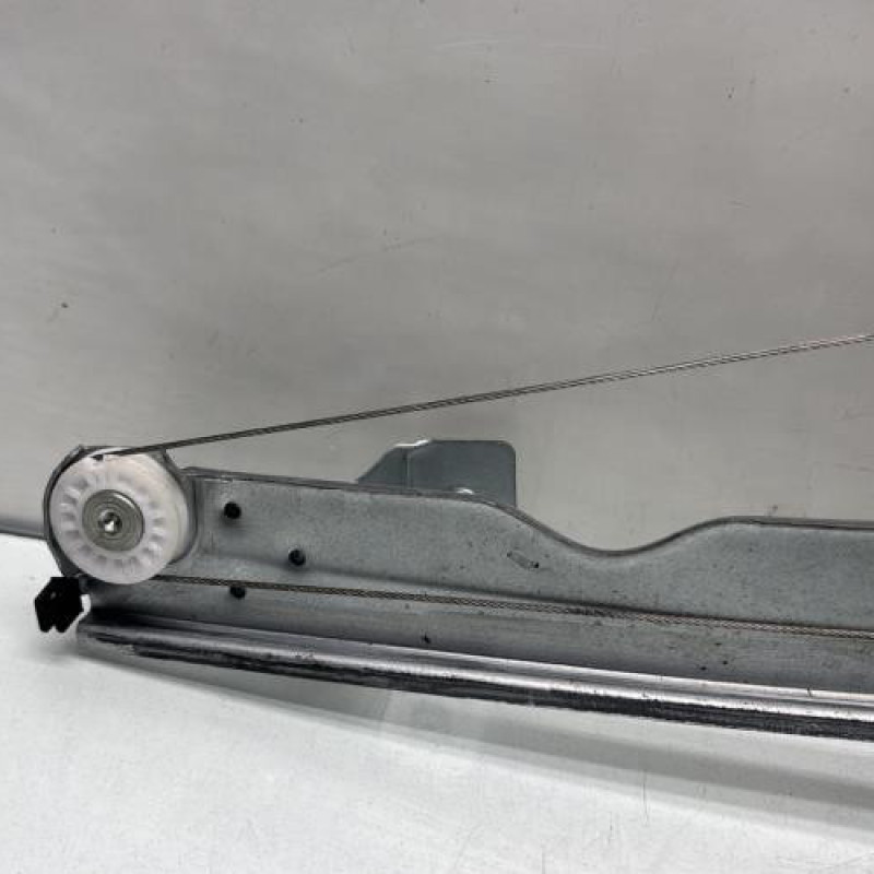 Leve vitre electrique avant droit DACIA DUSTER 1 Photo n°3