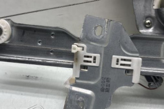 Leve vitre electrique avant gauche DACIA DUSTER 1