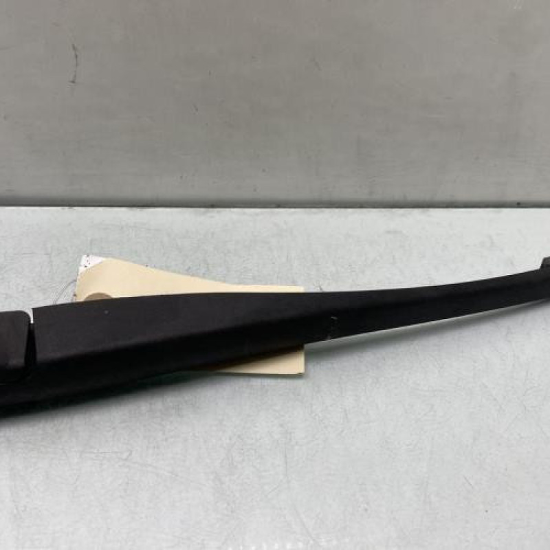 Bras essuie glace arriere PEUGEOT 206+ Photo n°1