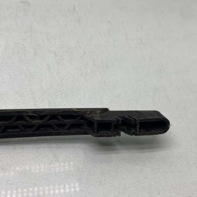 Bras essuie glace arriere PEUGEOT 206+ Photo n°2